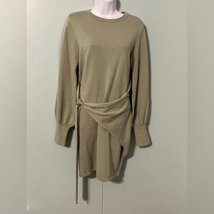 D-86 NWT VTSGN SIZE XL SWEATER DRESS OLIVE Green Ties on Side